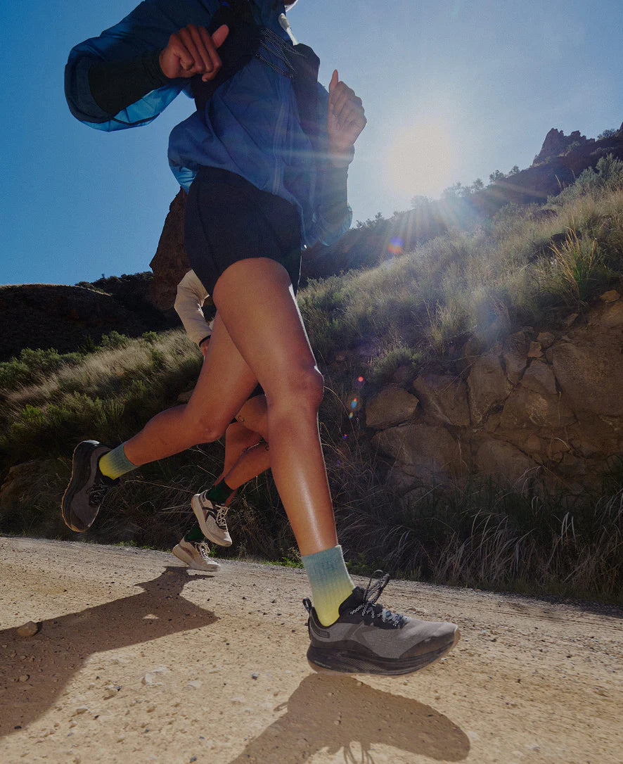 Women's Roam Trail Running Shoe | Black/Magnet - Image 9